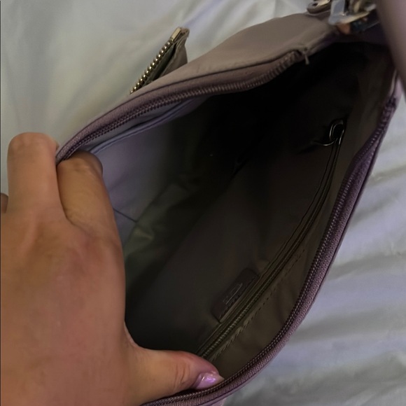 Elegant Tumi  Shoulder Bag - Picture 7 of 11